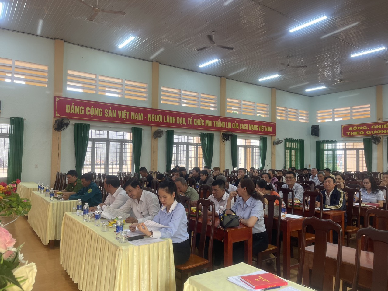 4.5. QUAN SU NHAP, XUAT NGU